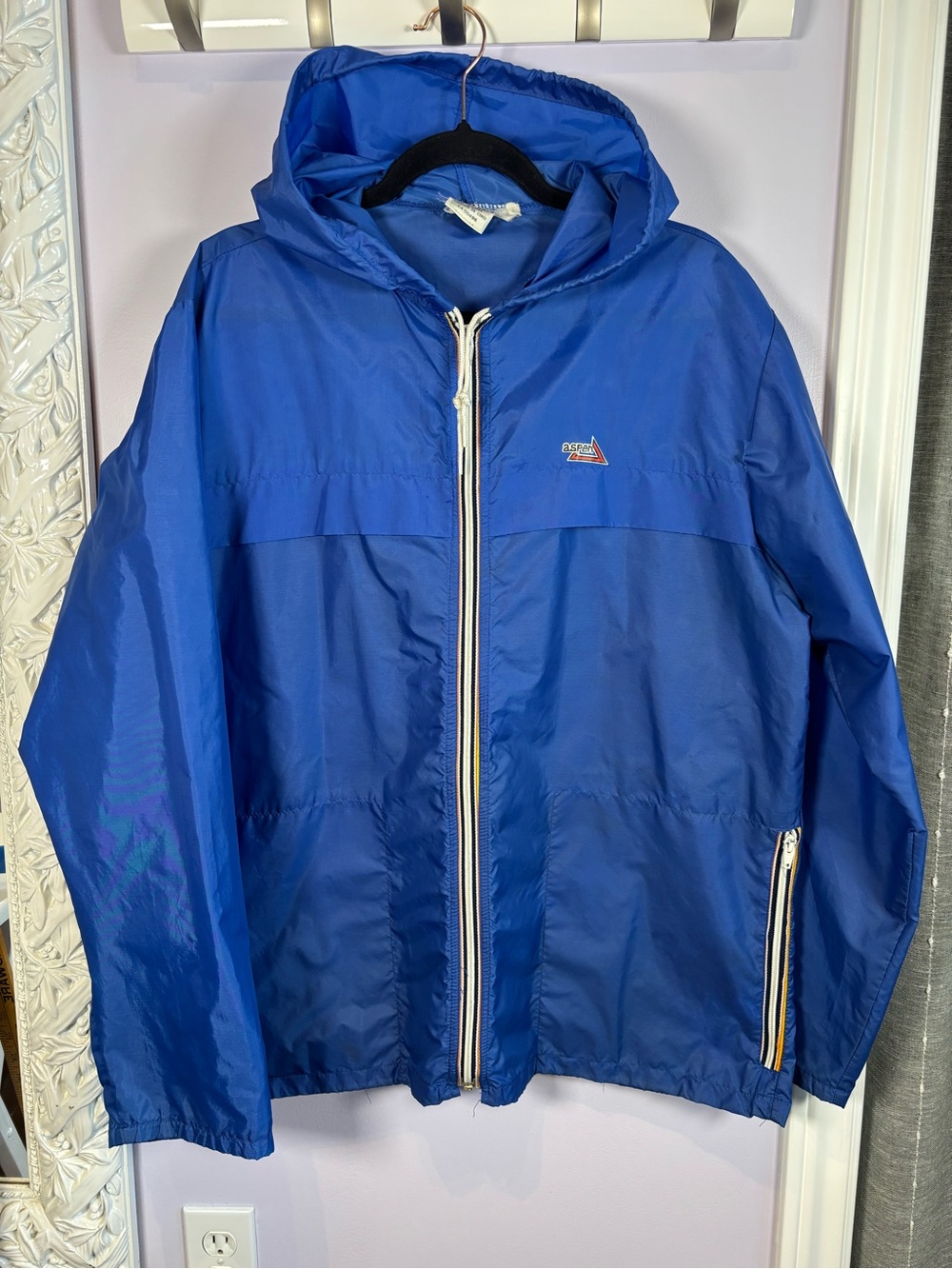 Aspen Vintage Men's Hooded Spring Sporty Windbreaker Jacket - Blue L